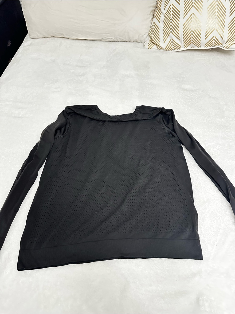 lululemon athletica Black Long Sleeve Performance Top - Picture 3 of 4